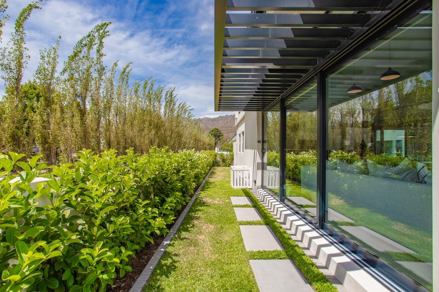 6 Bedroom Property for Sale in Pearl Valley at Val de Vie Western Cape